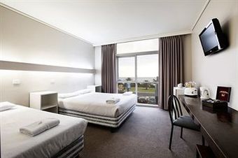 Sandringham Hotel