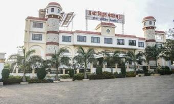 Hotel Treebo Trend Shri Vitthal Mangalam
