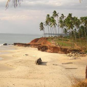 Hotel Sukriti Beach Resort