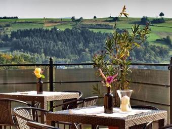 Hostal Chata Wsr�d Malw