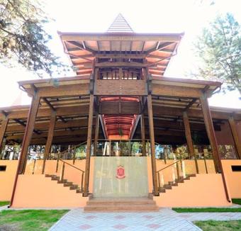 Hotel Villa Majur