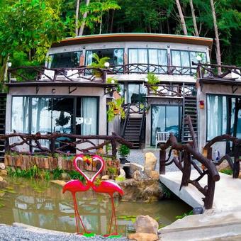 Baan Tubkaek Hotel