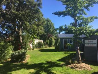 Woodbury Cottage