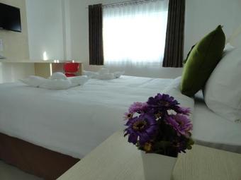 Hotel Bualinn Resort