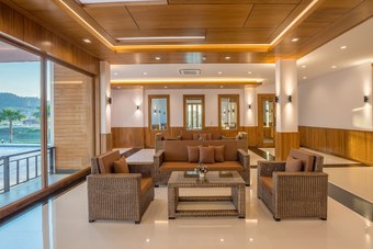 Grand View Hotel