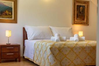 Zupa Villa Sleeps 8 Pool Air Con Wifi