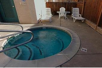 Hotel Cloverdale Wine Country Inn & Suites