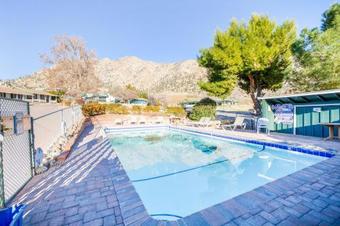Oyo Kern Lodge, Kernville