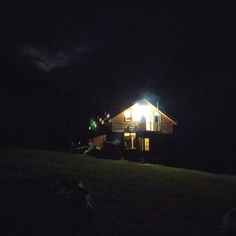 Hostal Fifth Season