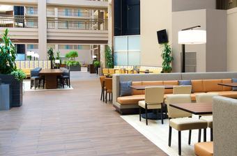 Hotel Embassy Suites By Hilton Seattle Bellevue