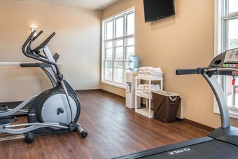 Hotel Quality Inn & Suites