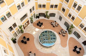 Aparthotel Coral Muscat Hotel & Apartment