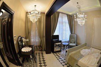 The Shahut Hotel