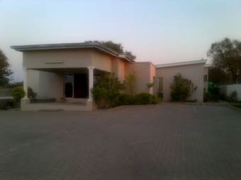 Hotel Comfort Palace Guesthouse Kasane