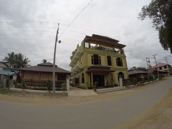 Golden Guest Hotel