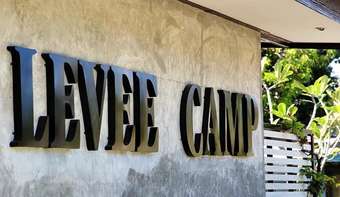 Hotel Levee Camp
