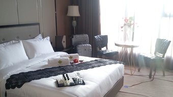 Lotus Blu Hotel