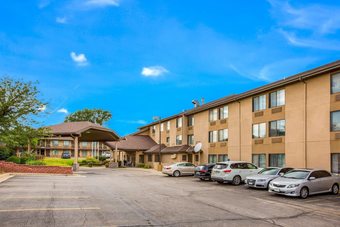 Hotel Quality Inn & Suites Lawrence - University Area
