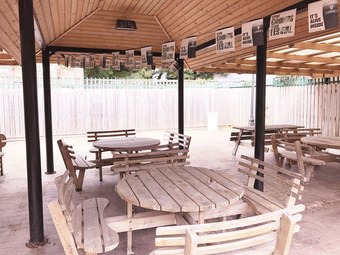 Hotel Mccauls Bar & Guesthouse