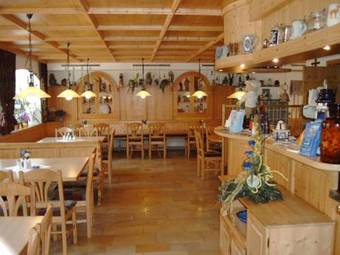 Hostal Hotel Pension Fleischmann