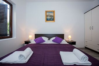 Apartments Villa Roza
