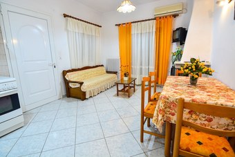 Apartamentos White Villa