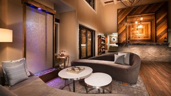 Aiden By Best Western @ Warm Springs Hotel And Event Center