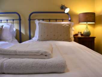Hotel Abbots Court House