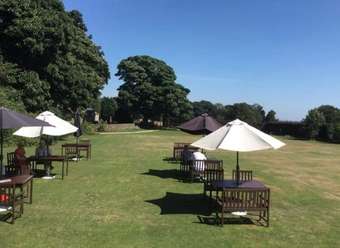 Rowley Manor Hotel