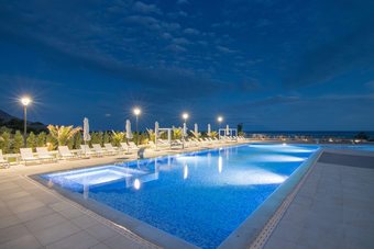 King Maron Hotel & Spa