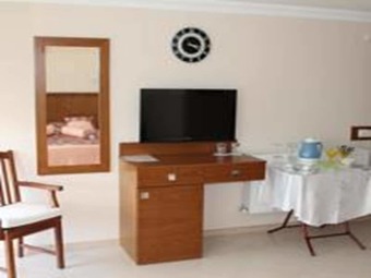 Ucem Hotel