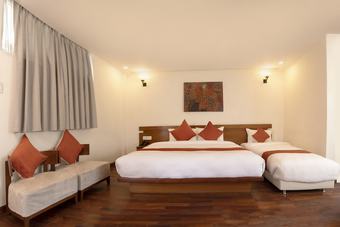 Hotel Timber House