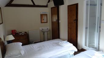 Posada The Halfway House Inn
