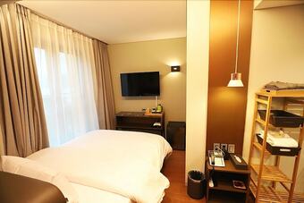 Namyangju Bukhangang Dolce Casa Hotel