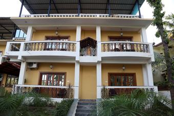 Hotel Sky Light Royal Stay