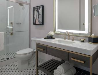 Tulsa Club Hotel, Curio Collection By Hilton