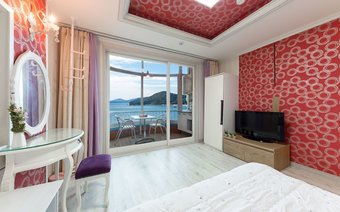 Geoje Sunbeach Pension