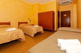 Posada Hotel Holiday