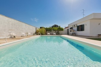 Villa Chiaraluna