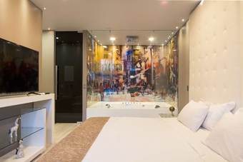Aparthotel Ultra Luxury 2 Bed Loft In Lleras