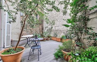 Apartment With Private Patio - Odéon