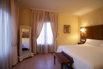 Hotel Villa De Larraga