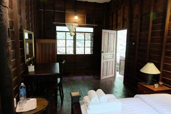 Hotel Baan Suphanbhum - Teddu Inn Maekampong