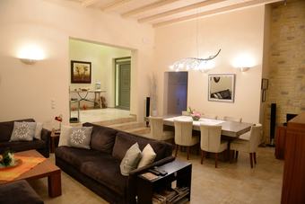 Apartamentos Patras Villa Elia