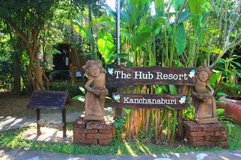 Hotel The Hub Erawan Resort