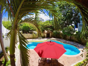 Hostal Mango Hostel