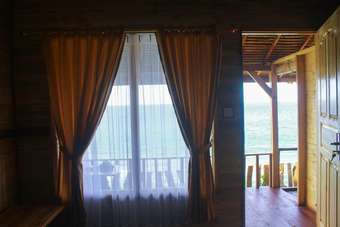 Bed & Breakfast Malibu Huts