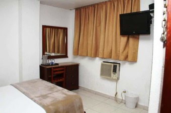 Hotel California Panama