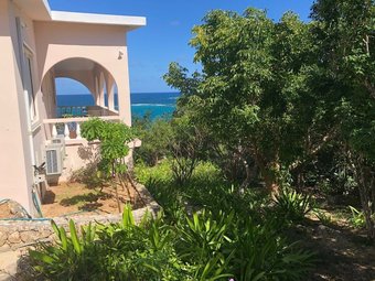 Patricks Bay Villa