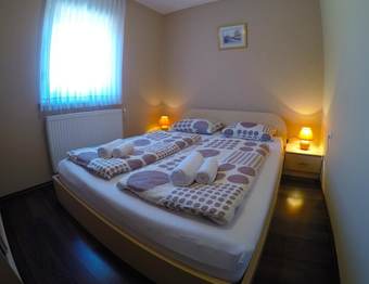 Hotel Apartments And Rooms Rea